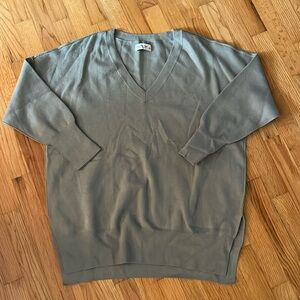 Abercrombie v neck green sweater